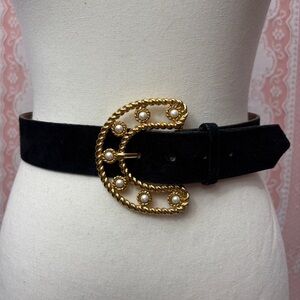SOLD👻Vintage Les Créations Élites Montreal Leather Belt
